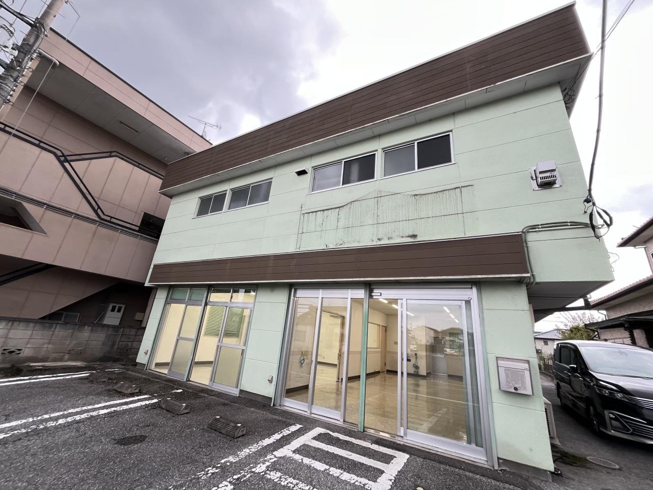 西川田町店舗外観